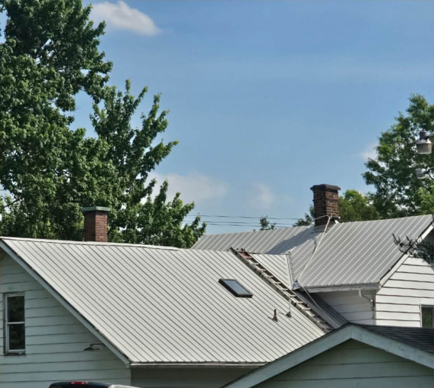 Completed residential standing seam metal roof